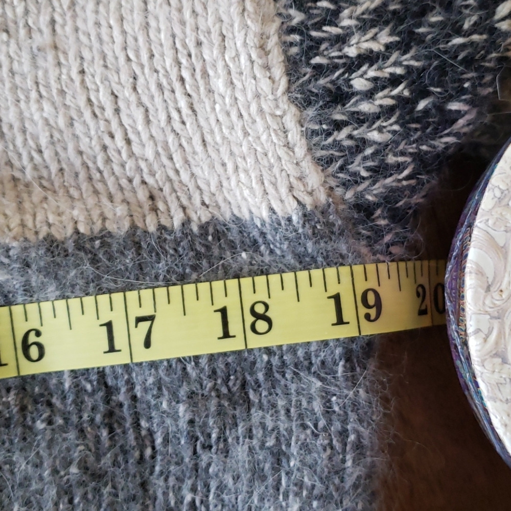 Vintage Sweater "The Glory 3" by Gloria Furman - Picture 8 of 11